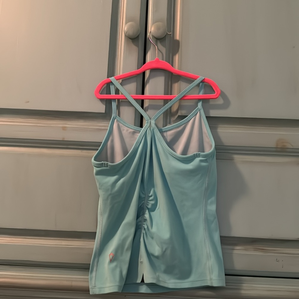 Tank top - Picture 2 of 3